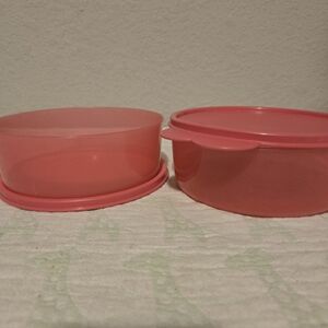 Tupperware Big Wonder Pink 3 Cup Bowl With Lid.